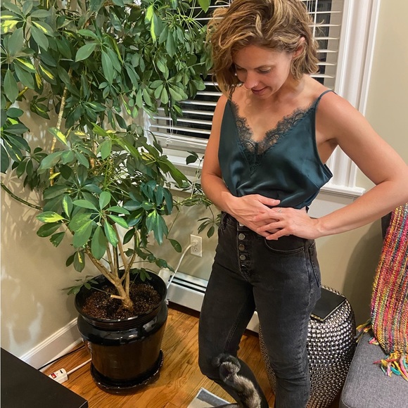 Meet your Posher, Jaclyn - Picture 3 of 8